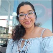 Tengo experiencia cuidando niños, contando cuentos, haciendo manualidades